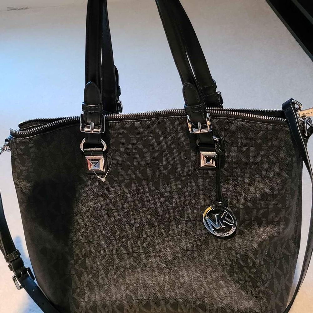 NEW Michael Kors Designer Monogram Black Gray Tote Handbag Purse